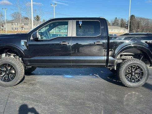 Used 2023 Ford F150 XLT image 4