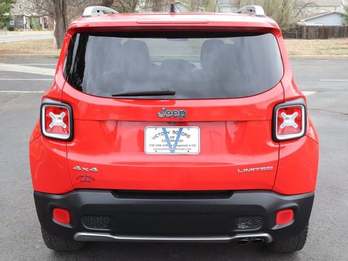Used 2016 Jeep Renegade Limited image 6