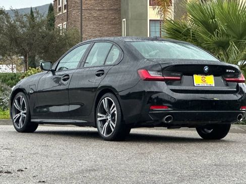 Used 2023 BMW 330e w/ Driving Assistance Package image 5