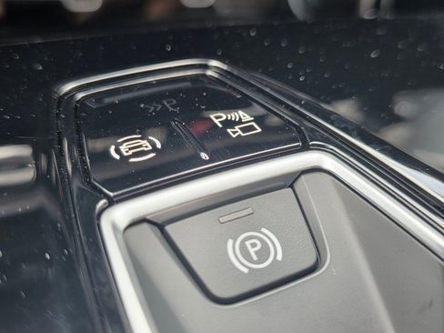 New 2025 Audi Q5 Prestige image 29