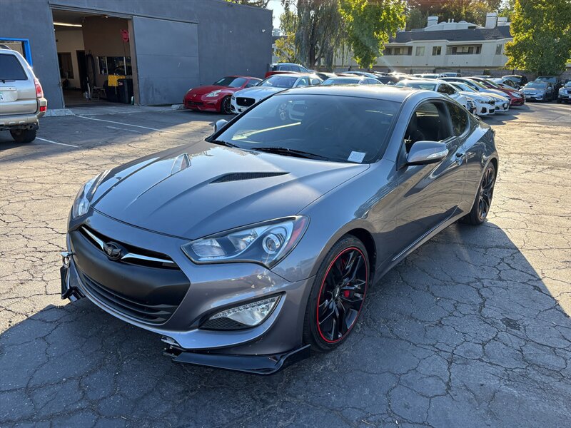 Used 2016 Hyundai Genesis Coupe 3.8 RWD image 6