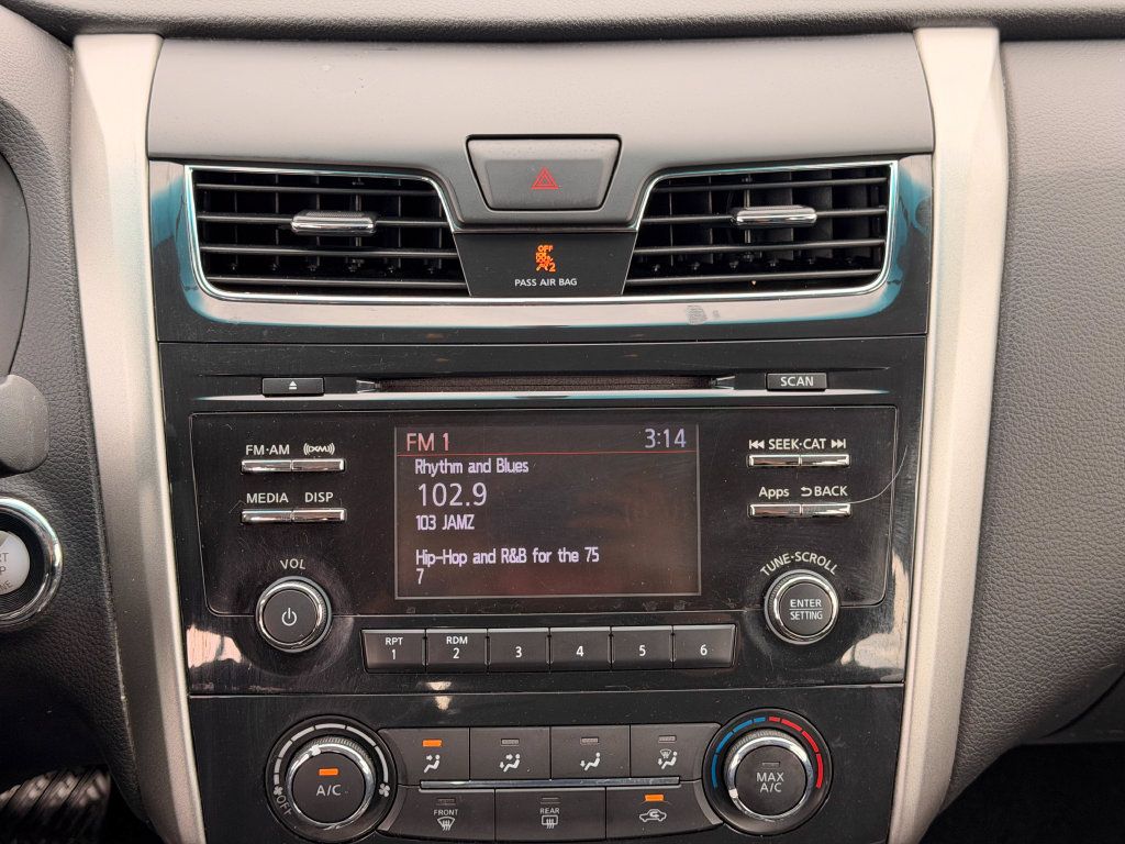 Used 2015 Nissan Altima 2.5 S w/ Special Edition Package FWD image 15