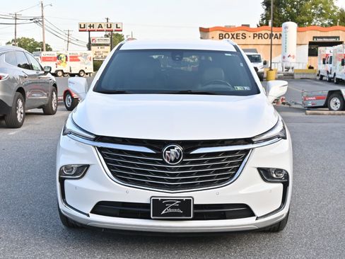 Used 2024 Buick Enclave Premium image 5