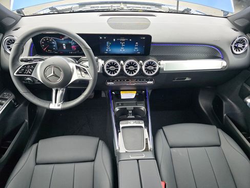 New 2026 Mercedes-Benz GLB 250 4MATIC image 17
