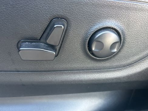 Used 2023 RAM 1500 Big Horn image 38