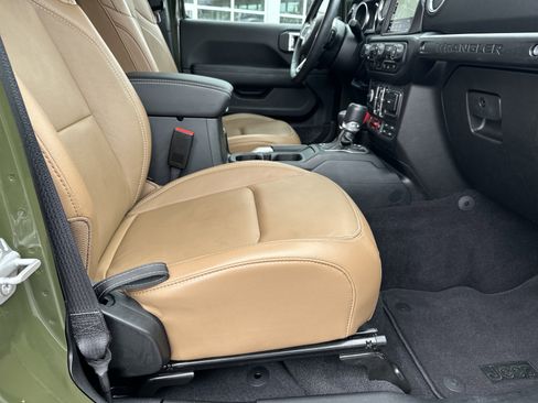 Used 2023 Jeep Wrangler Unlimited Rubicon 4xe w/ Safety Group image 17