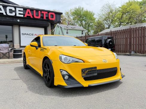 Used 2015 Scion FR-S Release Series 1.0 RWD image 4