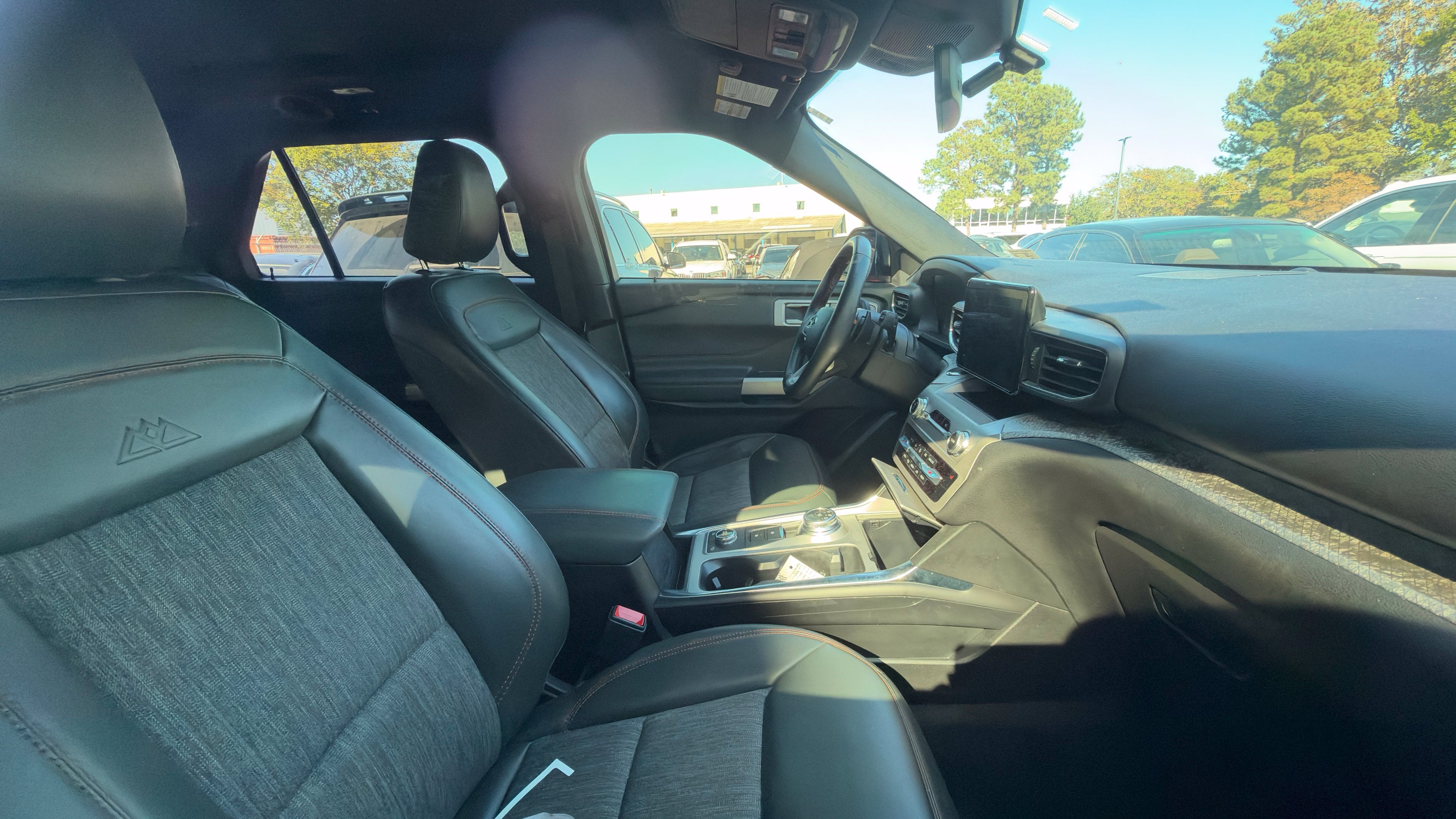 Used 2023 Ford Explorer Timberline w/ Timberline Technology Package AWD/4WD image 7