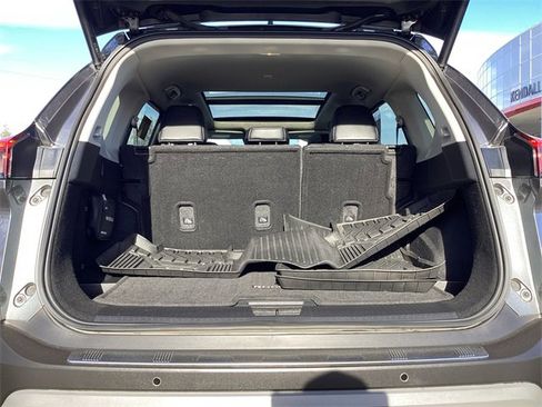 Used 2023 Nissan Rogue SV w/ SV Premium Package image 30