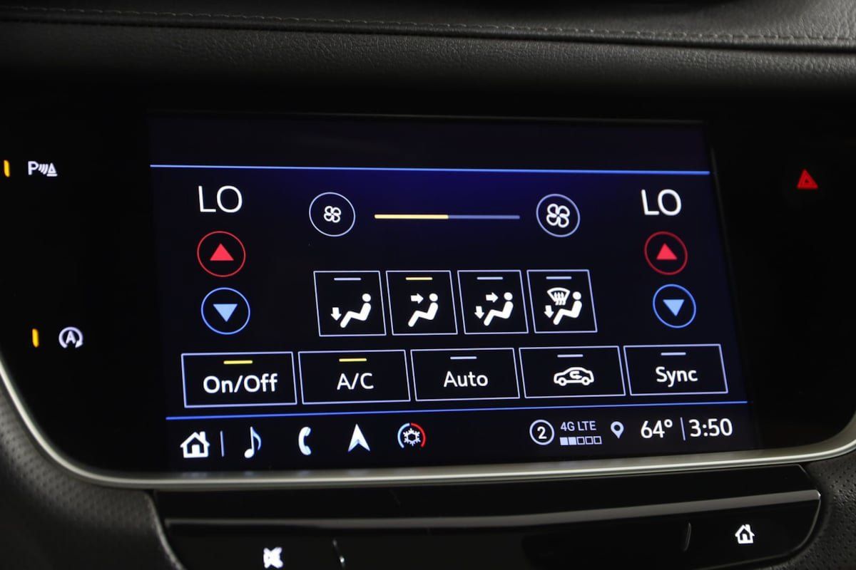 Used 2023 Cadillac XT5 Sportv w/ LPO, Floor Liner Package AWD/4WD image 33