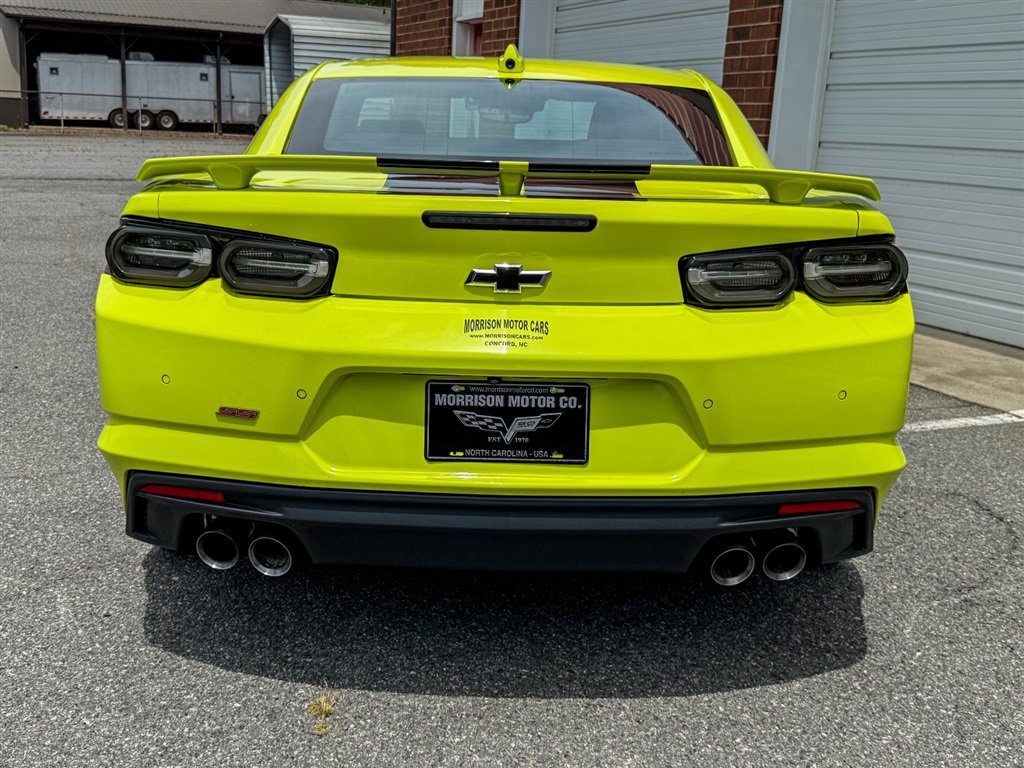 Used 2021 Chevrolet Camaro SS RWD image 28