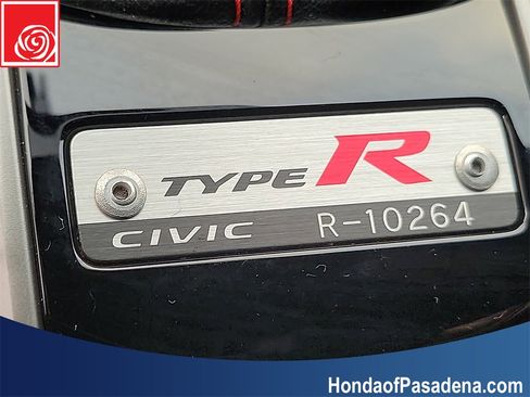 Certified 2018 Honda Civic Type R image 18