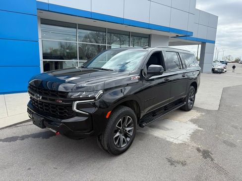 Used 2023 Chevrolet Suburban Z71 w/ Off-Road Capability Package image 2