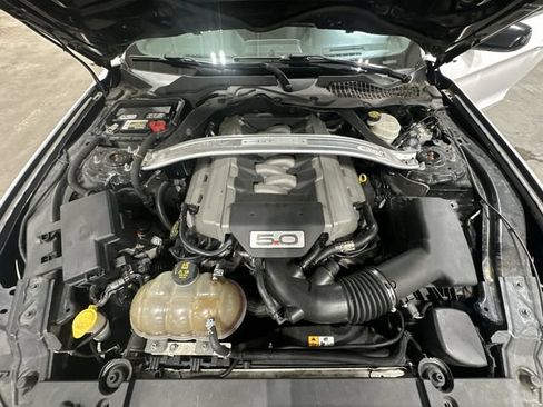 Used 2016 Ford Mustang GT Premium w/ Equipment Group 401A RWD image 22