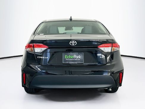 Used 2025 Toyota Corolla LE FWD image 7