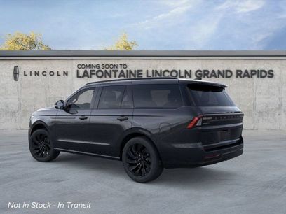 New 2026 Lincoln Navigator Reserve w/ Jet Appearance Package