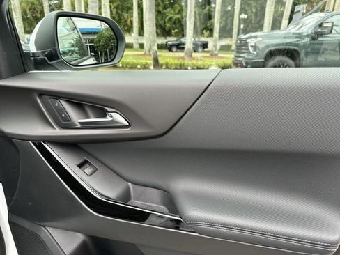 New 2026 Chevrolet Equinox LT AWD/4WD image 32