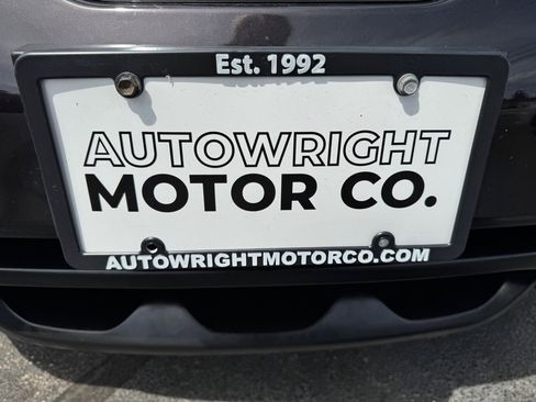 Used 2016 Nissan Juke SV w/ Technology Package image 18