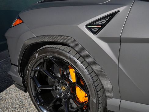 Used 2024 Lamborghini Urus Performante image 12