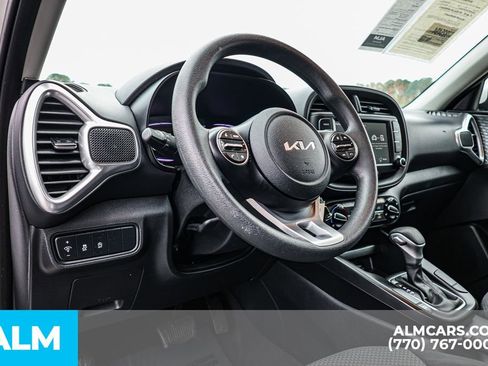 Used 2025 Kia Soul LX w/ LX Technology Package image 28
