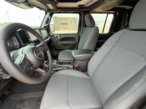 New 2026 Jeep Gladiator Sport AWD/4WD image 23