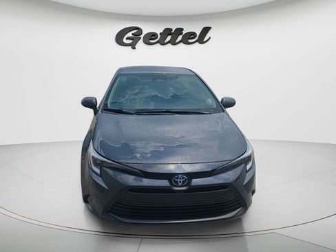 Used 2024 Toyota Corolla LE w/ LE Convenience Package FWD image 2