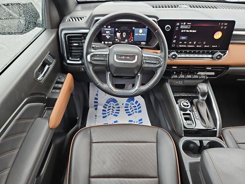 Certified 2024 GMC Canyon AT4 w/ AT4 Premium Package image 11
