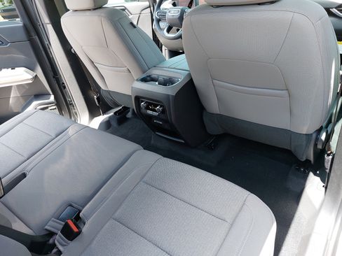 New 2025 GMC Acadia Elevation image 12