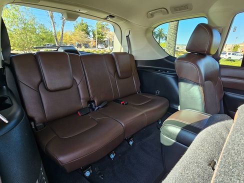 Used 2022 INFINITI QX80 Sensory w/ All-Season Package image 33