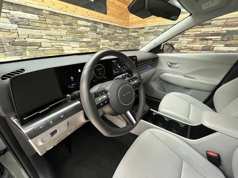 Used 2024 Hyundai Kona Limited AWD/4WD image 12