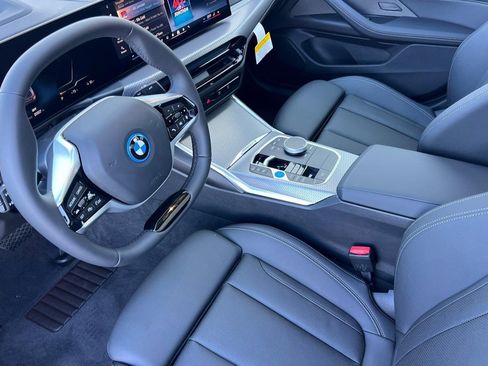 Used 2025 BMW i4 eDrive40 w/ Premium Package RWD image 4