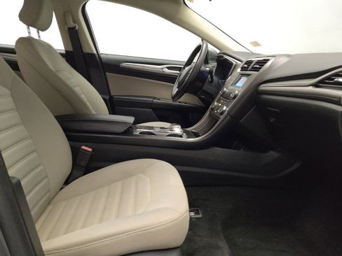 Used 2018 Ford Fusion S image 21
