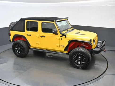 Used 2021 Jeep Wrangler Unlimited Rubicon AWD/4WD image 41