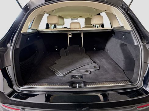 Used 2022 Mercedes-Benz GLC 300 4MATIC w/ Multimedia Package Lite image 35