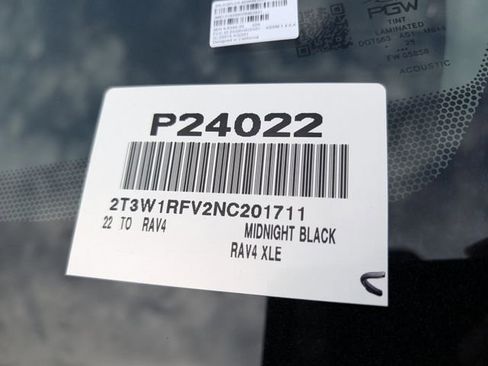 Used 2022 Toyota RAV4 XLE w/ Convenience Package image 32