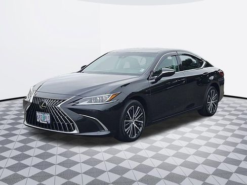 Used 2022 Lexus ES 250 w/ Premium Package AWD/4WD image 2