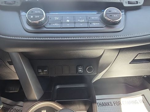 Used 2016 Toyota RAV4 XLE AWD/4WD image 20