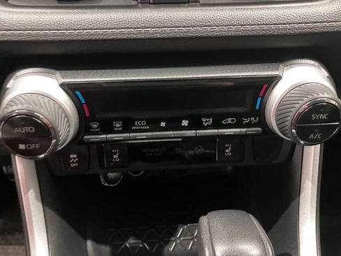 Used 2021 Toyota RAV4 XLE w/ XLE Grade Weather Package image 9