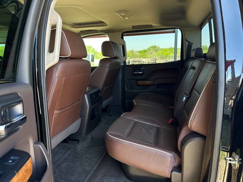 Used 2017 Chevrolet Silverado 1500 High Country image 15