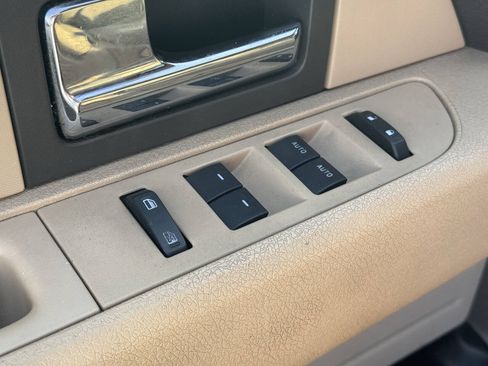 Used 2013 Ford F150 XLT w/ XLT Chrome Pkg AWD/4WD image 18