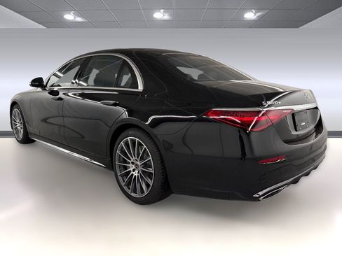 New 2026 Mercedes-Benz S 580e 4MATIC Sedan image 3