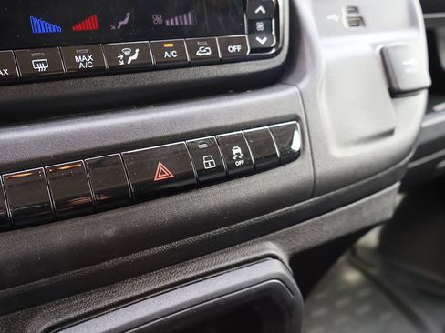 Used 2023 RAM ProMaster 3500 FWD image 36