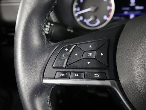 Used 2020 Nissan Sentra SV image 30