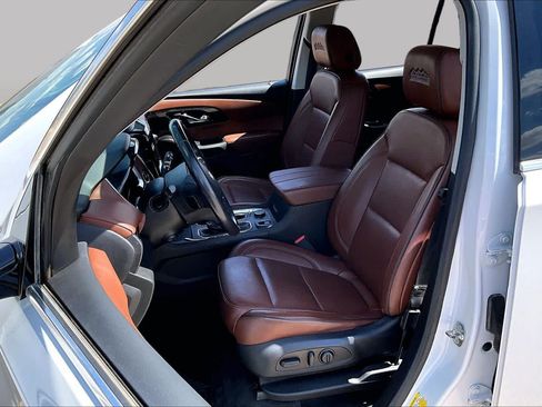 Used 2019 Chevrolet Traverse High Country AWD/4WD image 7