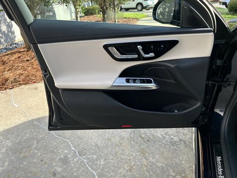 Certified 2025 Mercedes-Benz E 350 4MATIC Sedan image 18