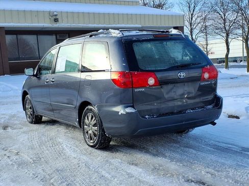 Used 2006 Toyota Sienna CE image 3