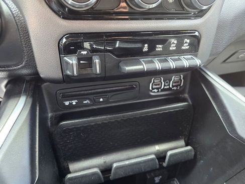 Used 2019 RAM 1500 Big Horn AWD/4WD image 23