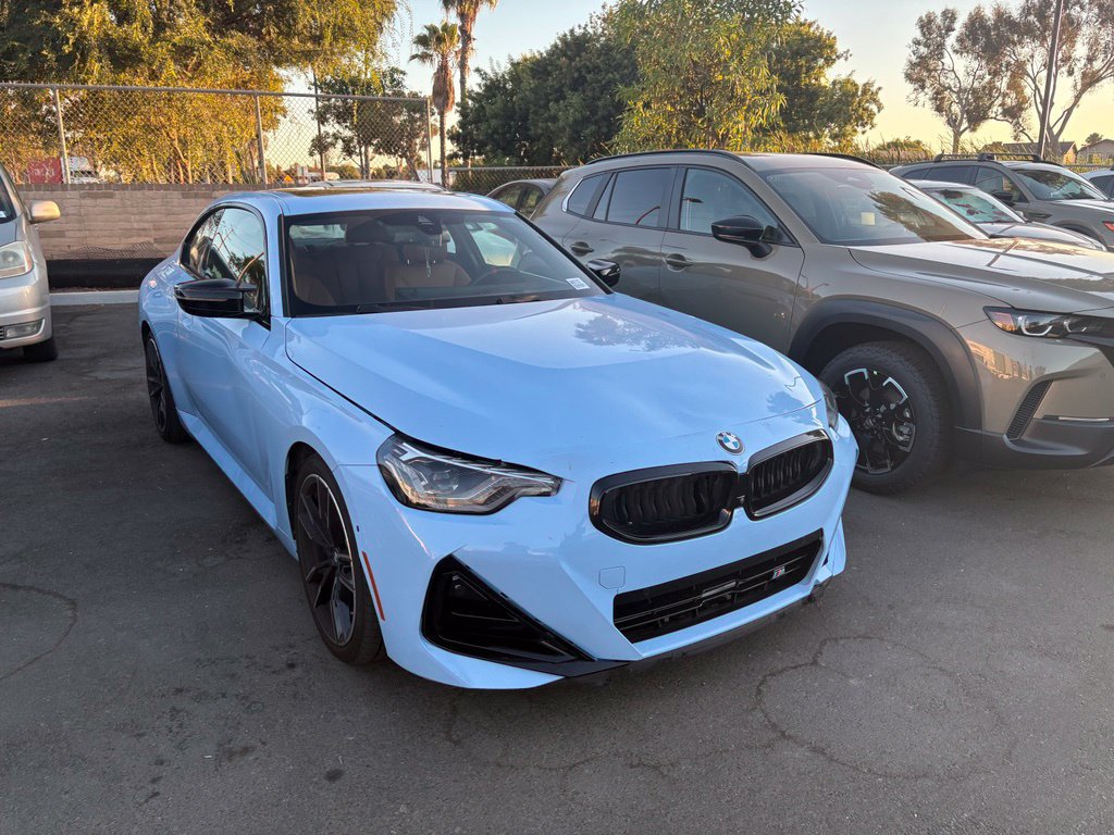 Used 2025 BMW M240i Coupe RWD image 2
