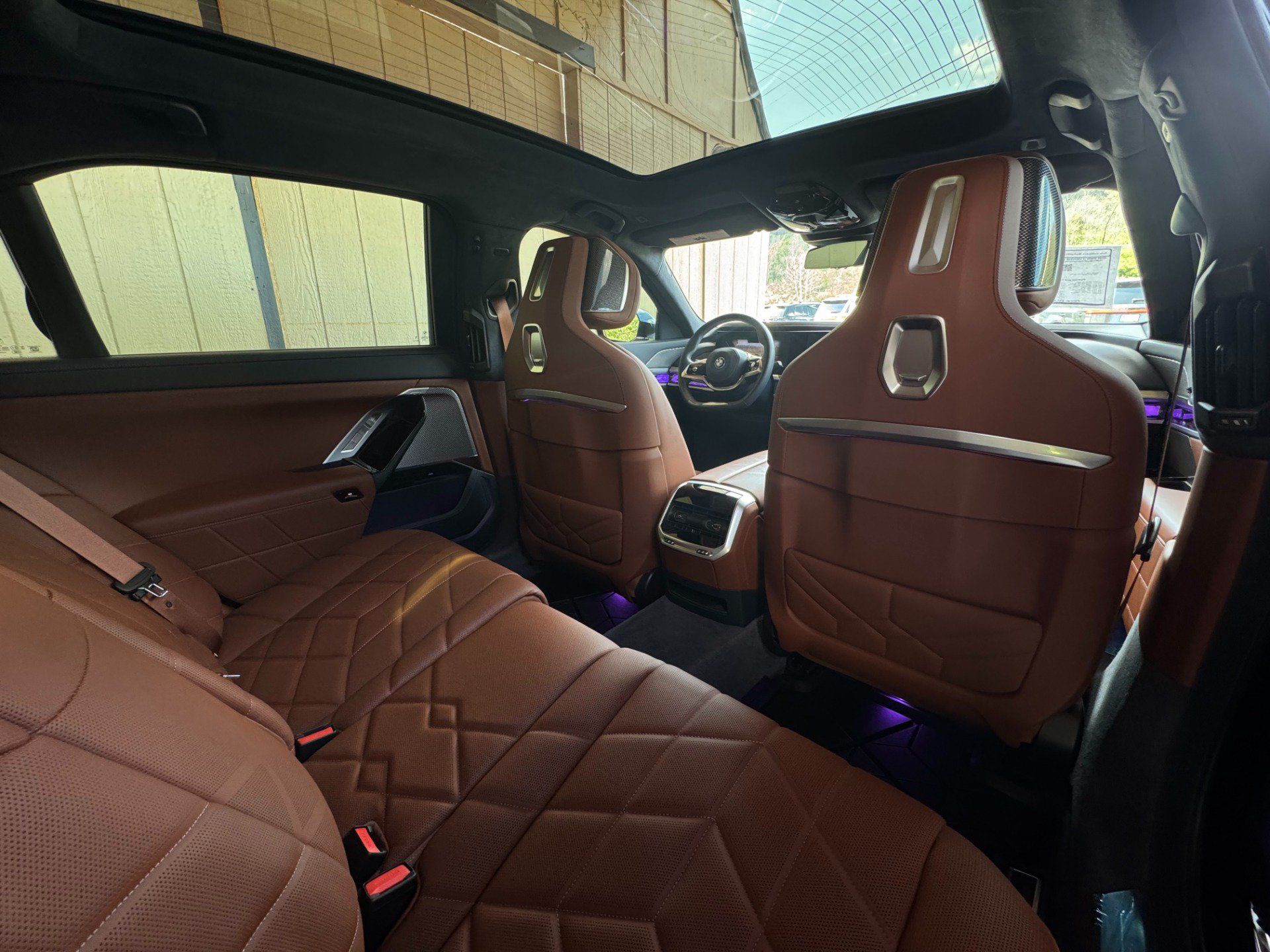 Used 2025 BMW i7 eDrive50 w/ Executive Package RWD image 35