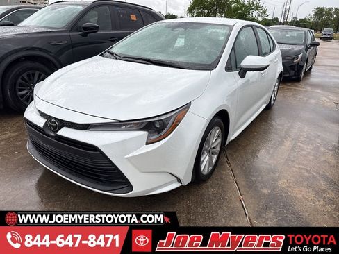 Used 2026 Toyota Corolla LE w/ LE Premium Package image 1